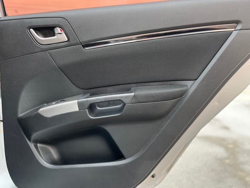 geely-emgrand ec7-2013-1023-24