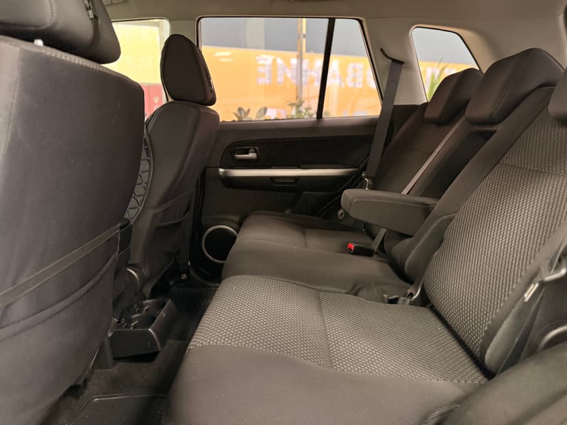 suzuki-grand vitara-2011-746-23