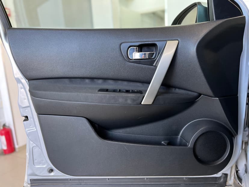 nissan-qashqai-2009-1279-18