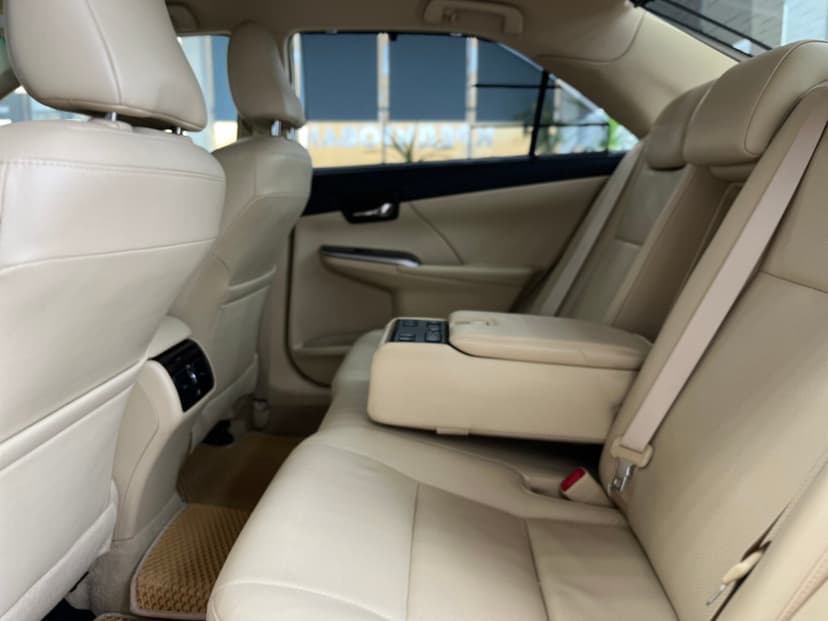 toyota-camry-2015-1332-29