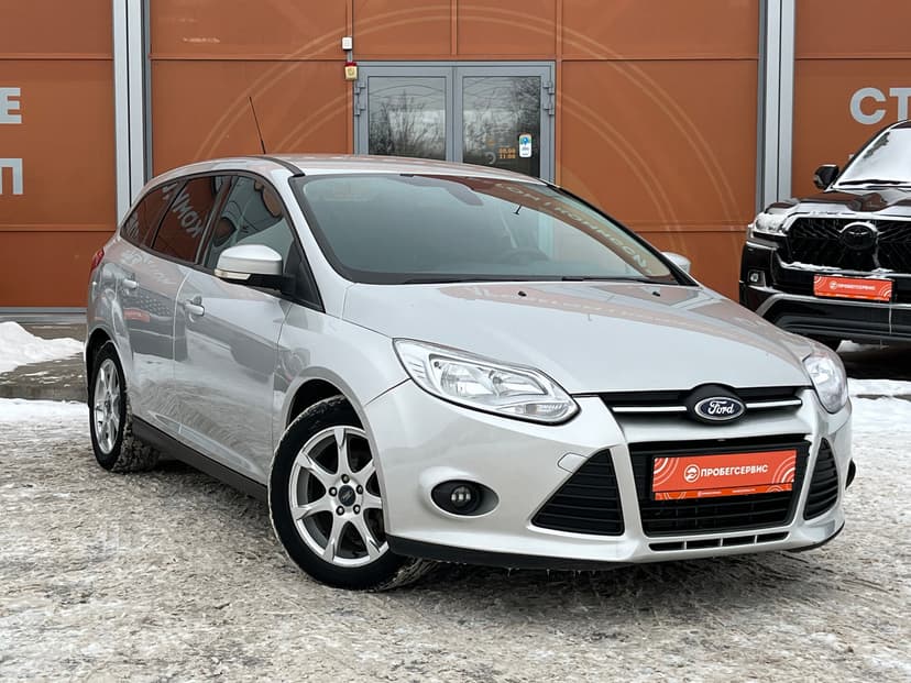 ford-focus-2013-111-2