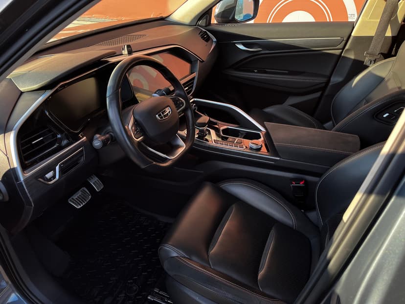 geely-tugella-2022-887-29