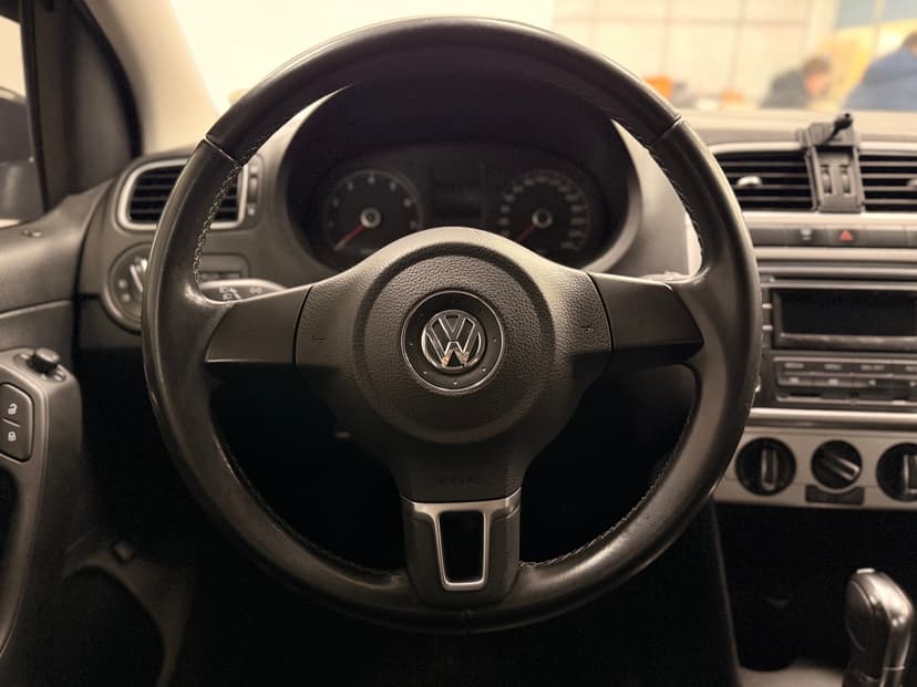volkswagen-polo-2013-870-11