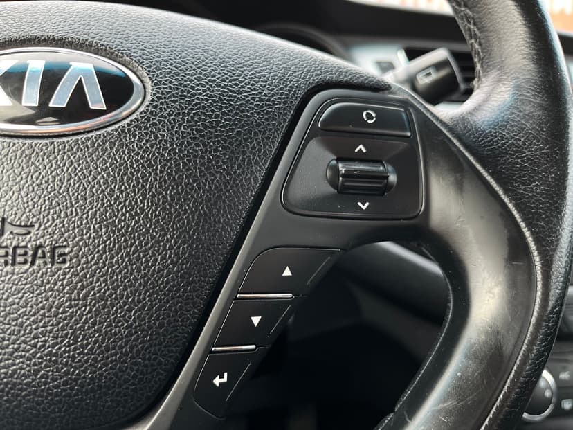 KIA Ceed с пробегом, 2015 год, Волгоград, 1.6 бензин, Механика - вид 14