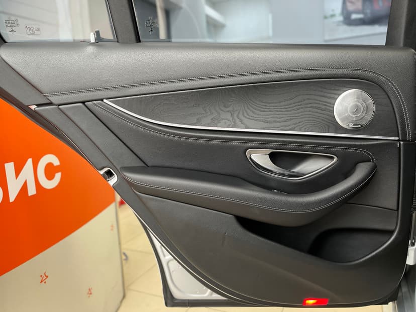 mercedes-benz-e-класс-2018-1033-27