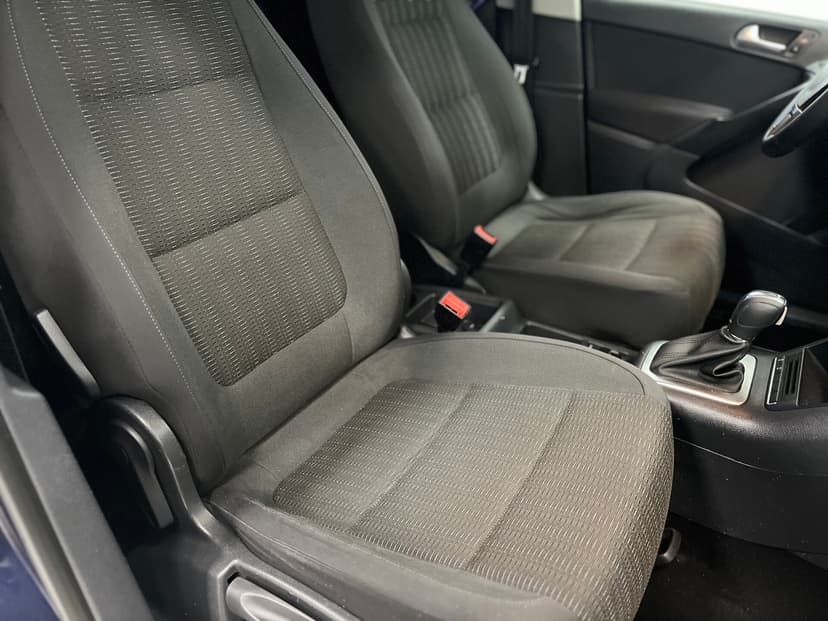 volkswagen-tiguan-2012-1065-21