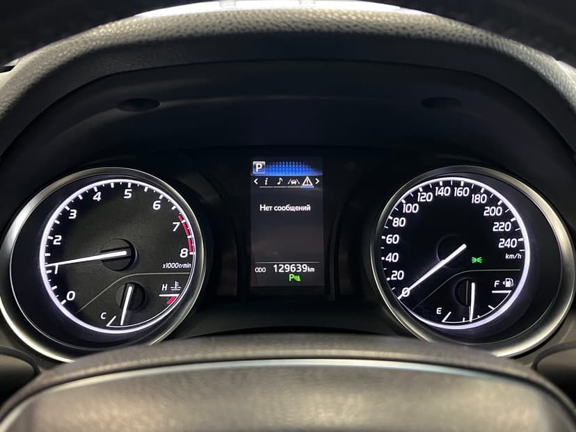 toyota-camry-2018-930-30