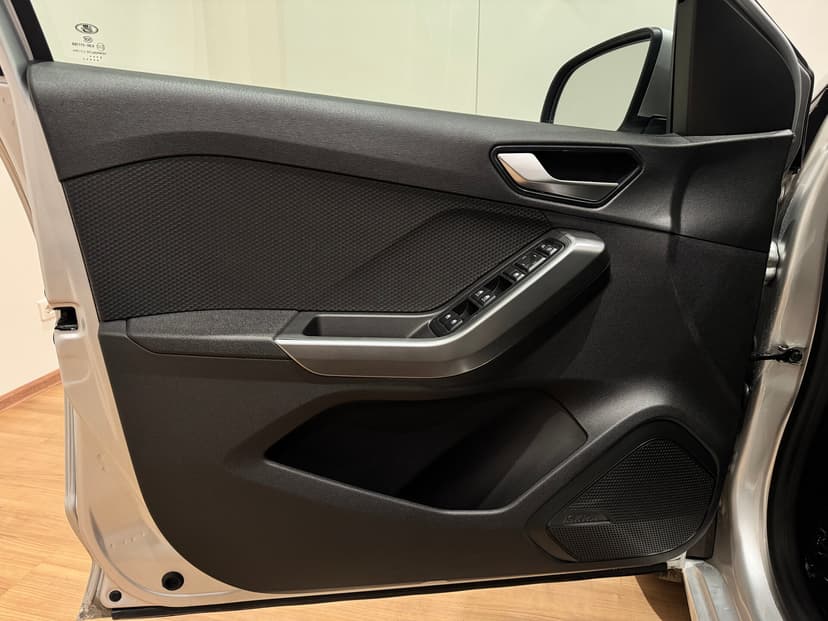 ваз (lada)-iskra-2025-988-27