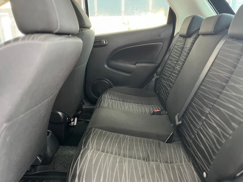 mazda-2-2008-1003-23