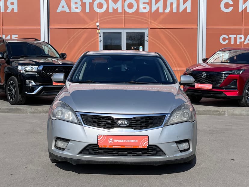 KIA Ceed с пробегом, 2010 год, Волгоград, 1.6 бензин, Автомат - вид 2