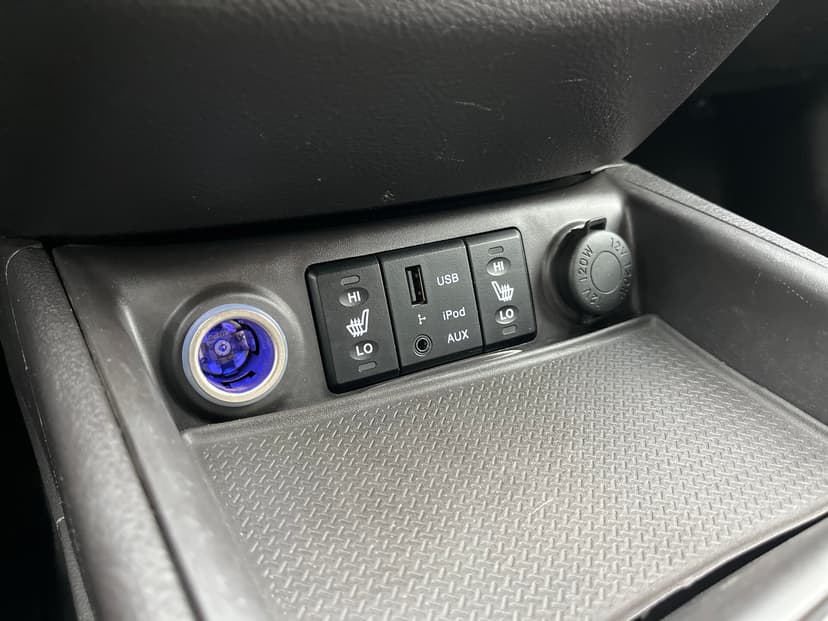 hyundai-santa fe-2010-1212-16