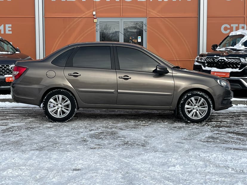 ваз (lada)-granta-2019-1047-3