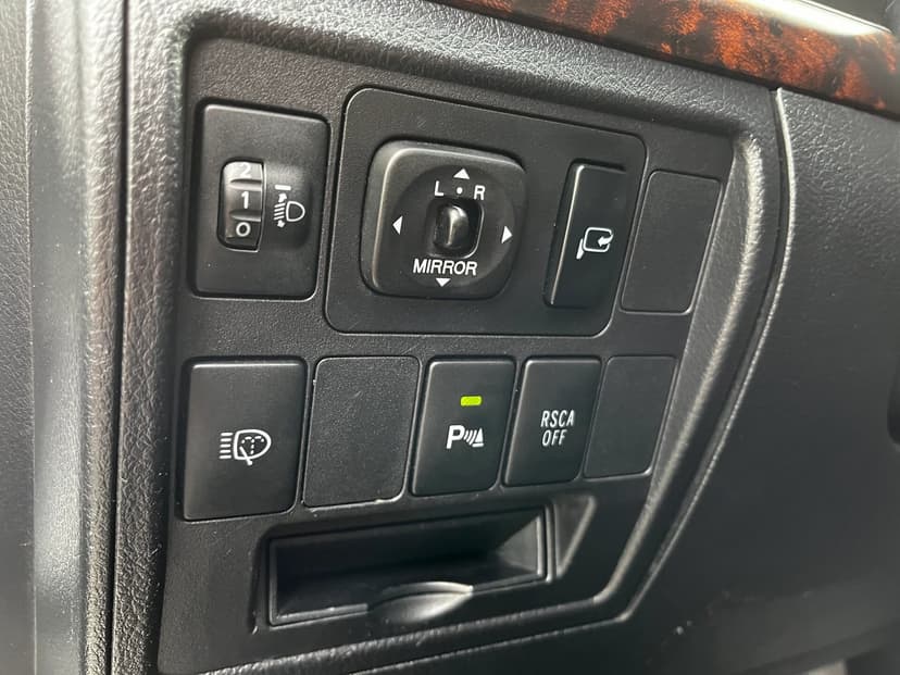 toyota-land cruiser-2011-771-9