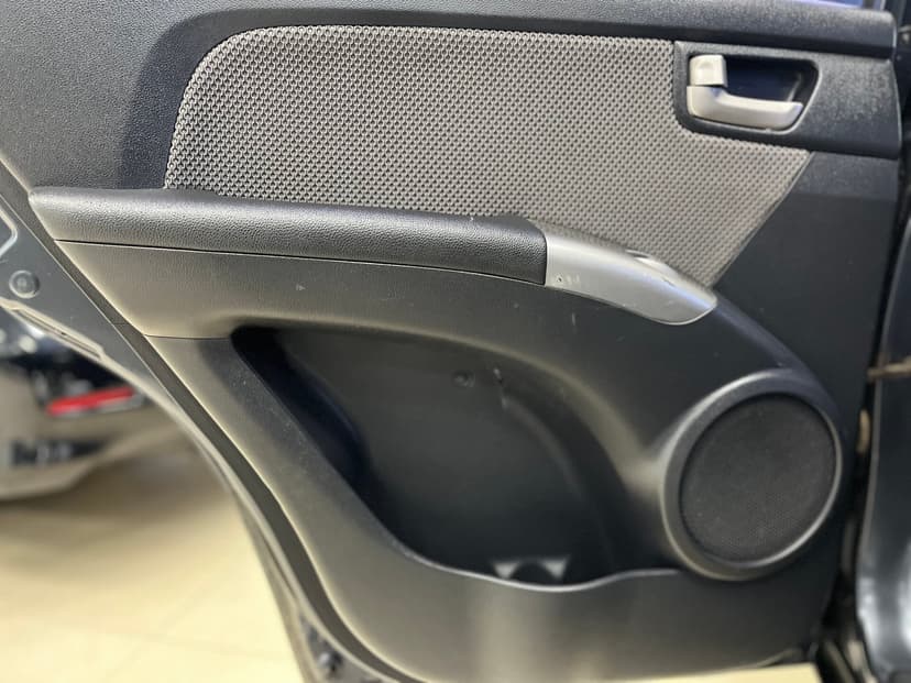 kia-sportage-2009-1071-25