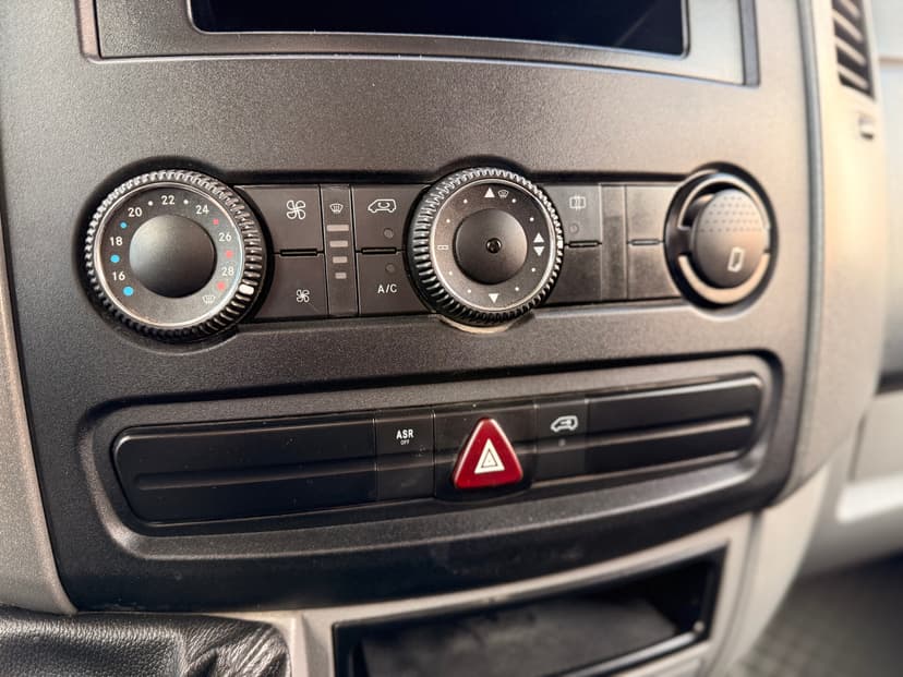 mercedes-benz-sprinter-2009-50-14