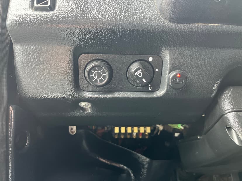 ваз (lada)-4x4 (нива)-2013-874-19