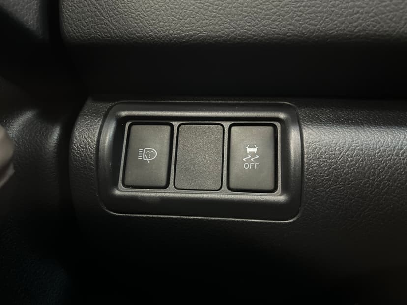 toyota-camry-2012-1224-16