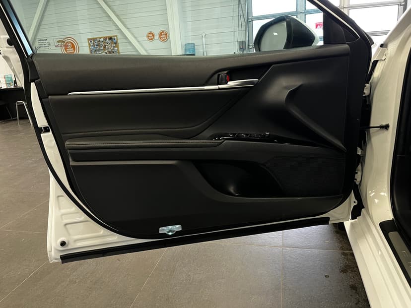 toyota-camry-2018-930-19