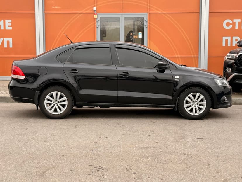 volkswagen-polo-2013-870-3