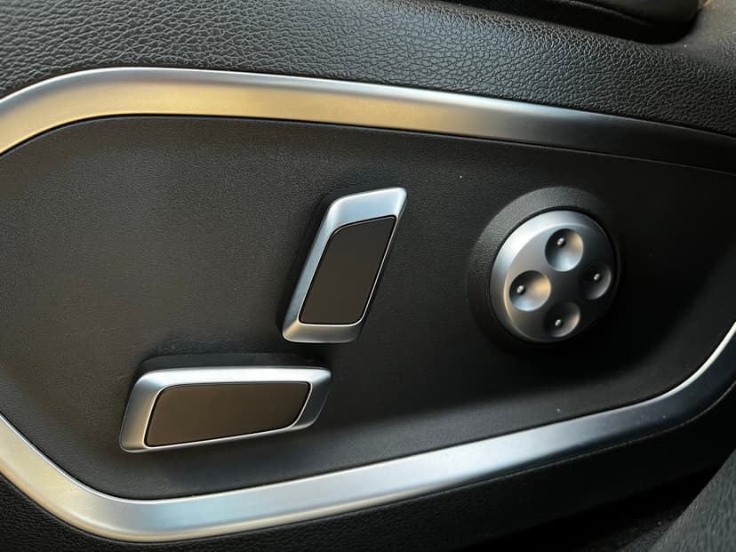 geely-tugella-2022-887-28