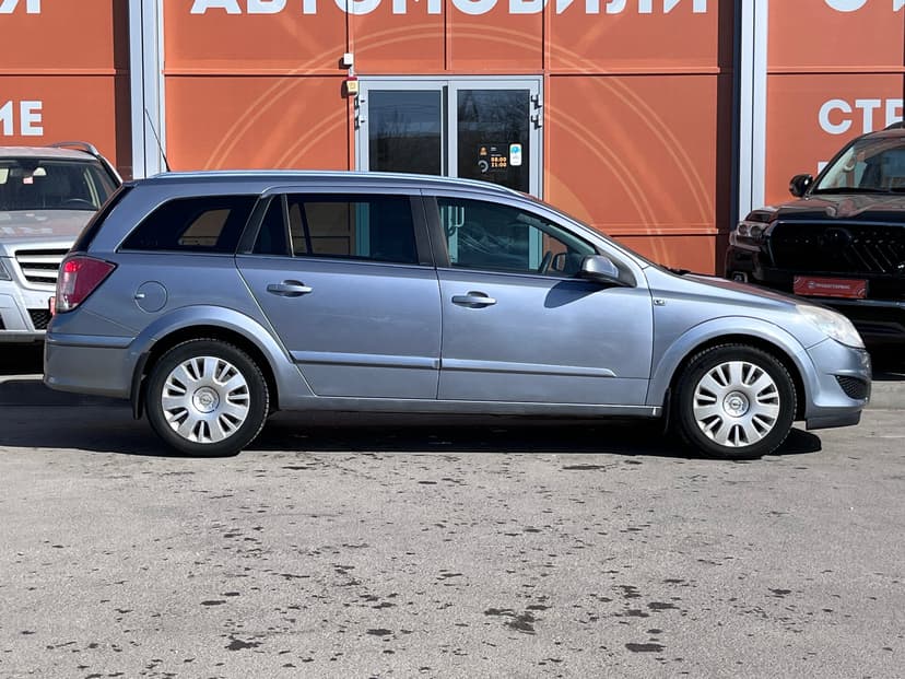 opel-astra-2008-1281-3