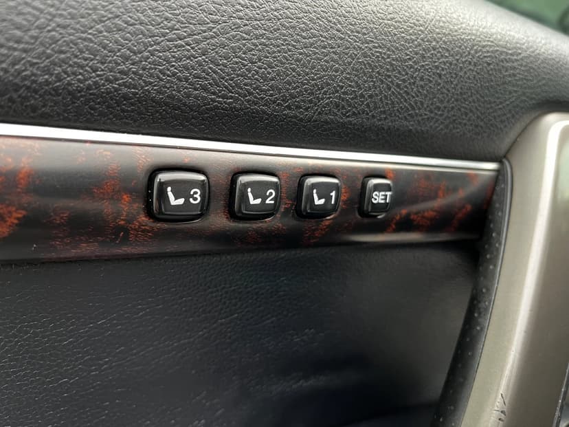 toyota-land cruiser-2011-771-16