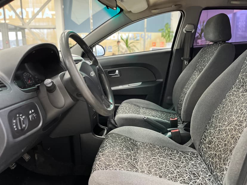 chery-very-2011-1314-15