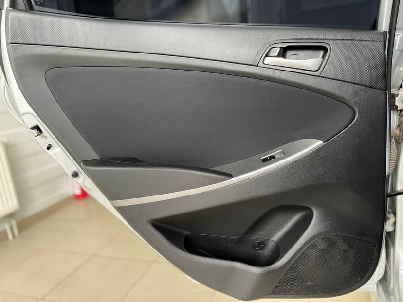 Hyundai Solaris с пробегом, 2016 год, Волгоград, 1.6 бензин, Механика - вид 24