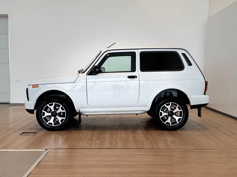 ваз (lada)-niva legend-2023-558-1