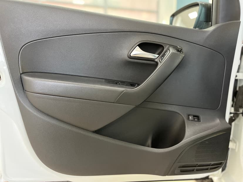 volkswagen-polo-2019-1396-23