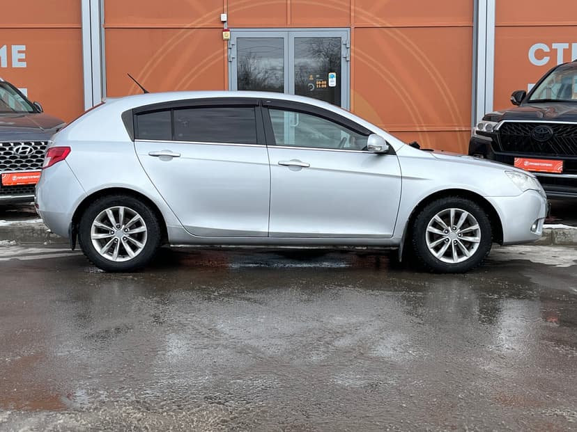 geely-emgrand ec7-2013-1023-3