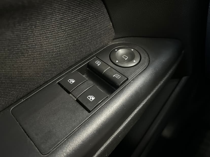 opel-astra-2008-1281-17