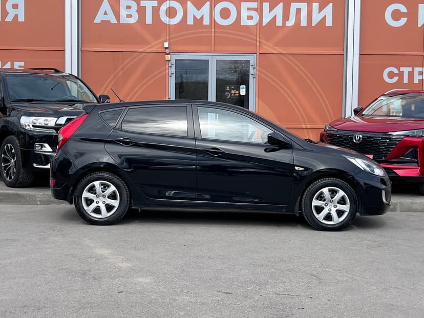 Hyundai Solaris с пробегом, 2012 год, Волгоград, 1.4 бензин, Механика - вид 4