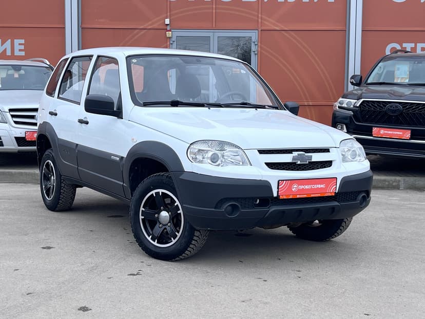 chevrolet-niva-2015-1223-2