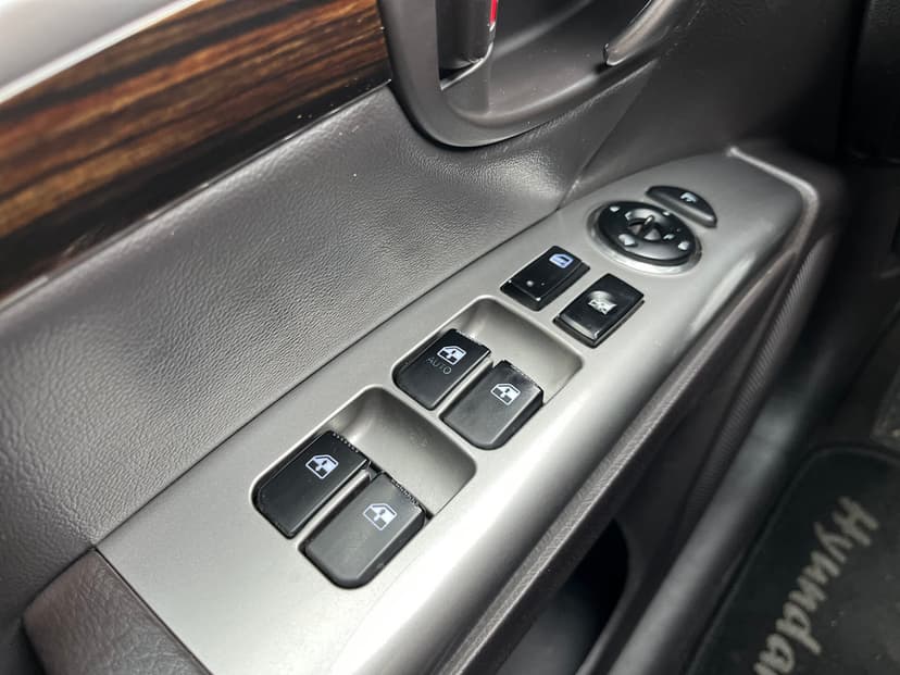 hyundai-santa fe-2010-1212-18