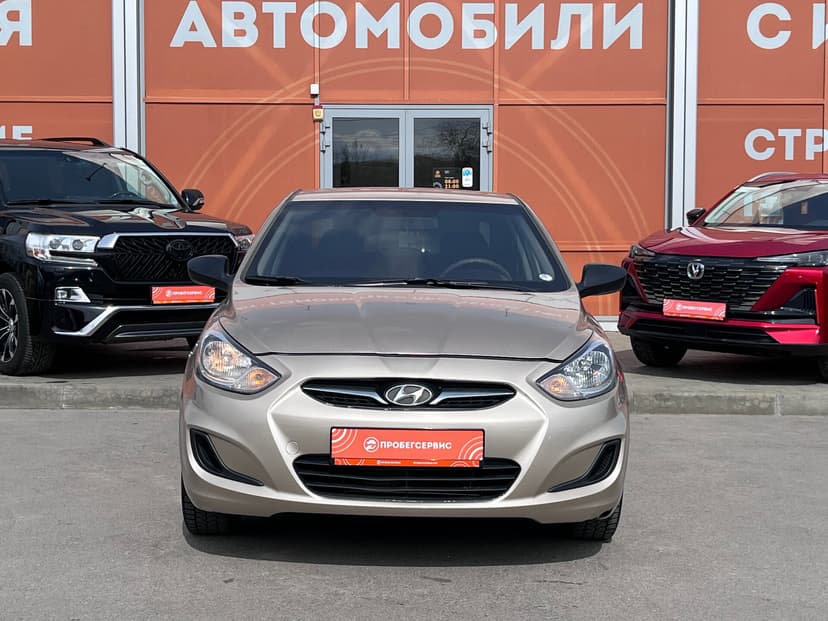 Hyundai Solaris с пробегом, 2013 год, Волгоград, 1.6 бензин, Автомат - вид 2