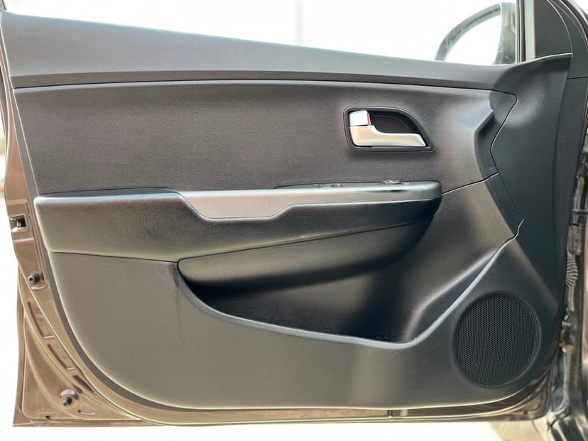 kia-rio-2015-1400-20