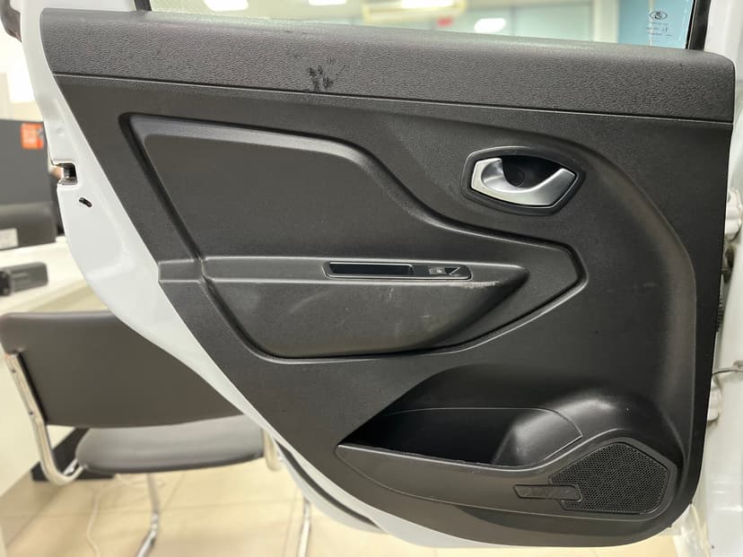 ваз (lada)-xray-2019-1050-28