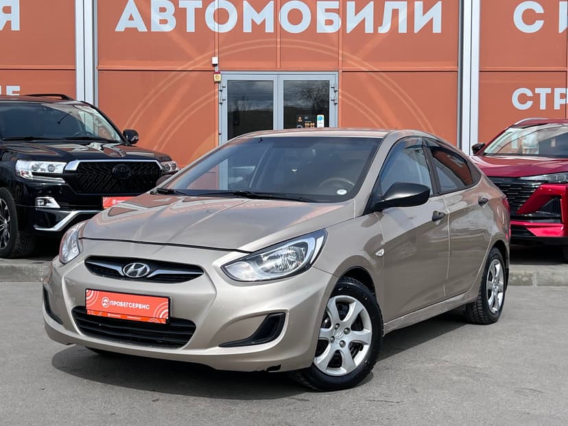 Hyundai Solaris с пробегом, 2013 год, Волгоград, 1.6 бензин, Автомат