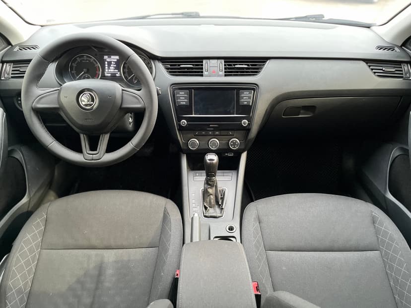 skoda-octavia-2019-1326-10