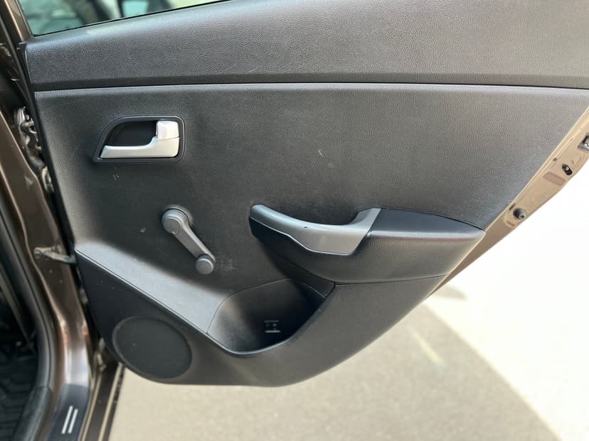 kia-rio-2015-1400-25