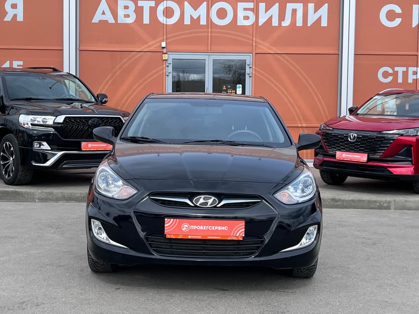 Hyundai Solaris с пробегом, 2012 год, Волгоград, 1.4 бензин, Механика - вид 2