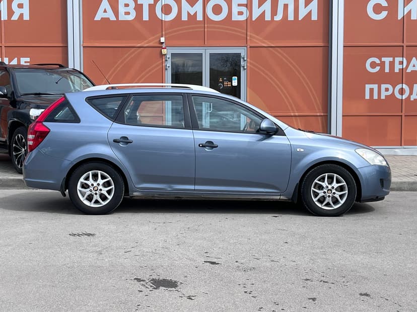 kia-ceed-2008-1411-3