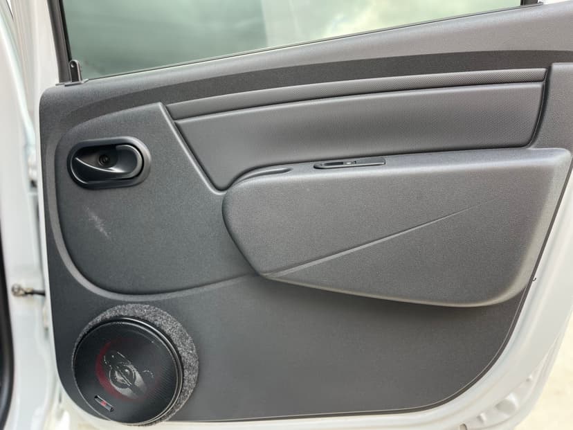 ваз (lada)-largus-2024-1007-25