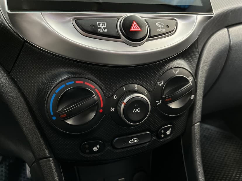 Hyundai Solaris с пробегом, 2016 год, Волгоград, 1.6 бензин, Механика - вид 15