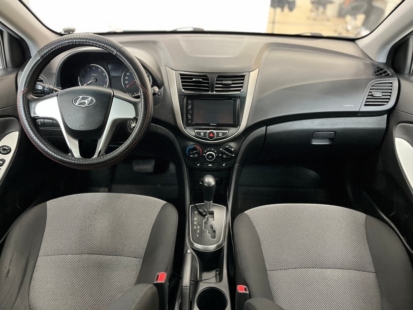 Hyundai Solaris с пробегом, 2011 год, Волгоград, 1.6 бензин, Автомат - вид 9
