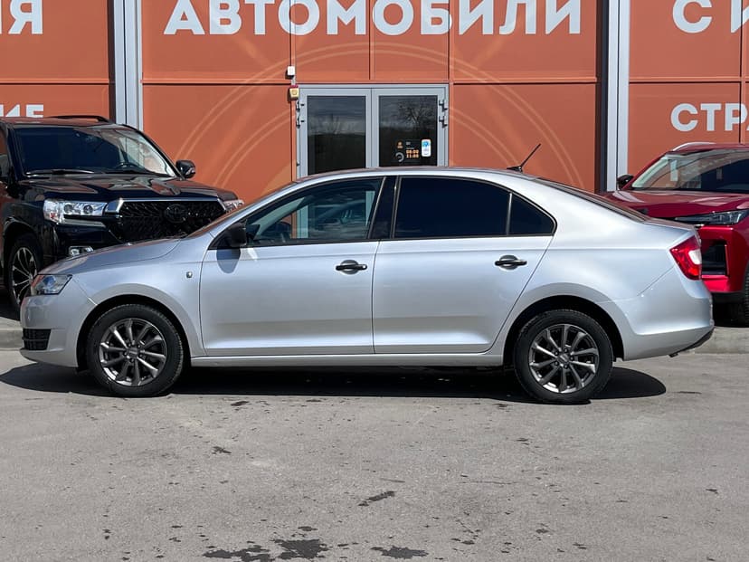 skoda-rapid-2017-873-7