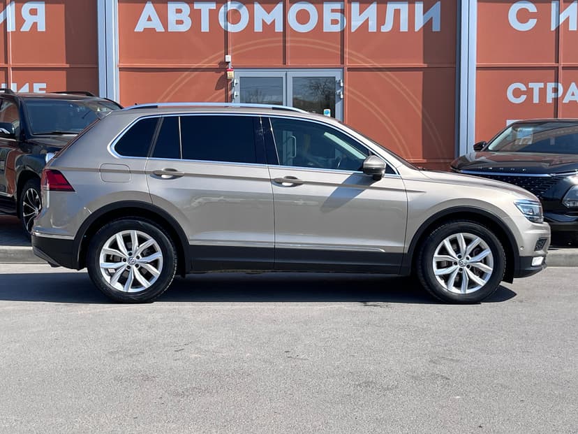 Volkswagen Tiguan с пробегом, 2017 год, Волгоград, 2.0 бензин, Робот - вид 4