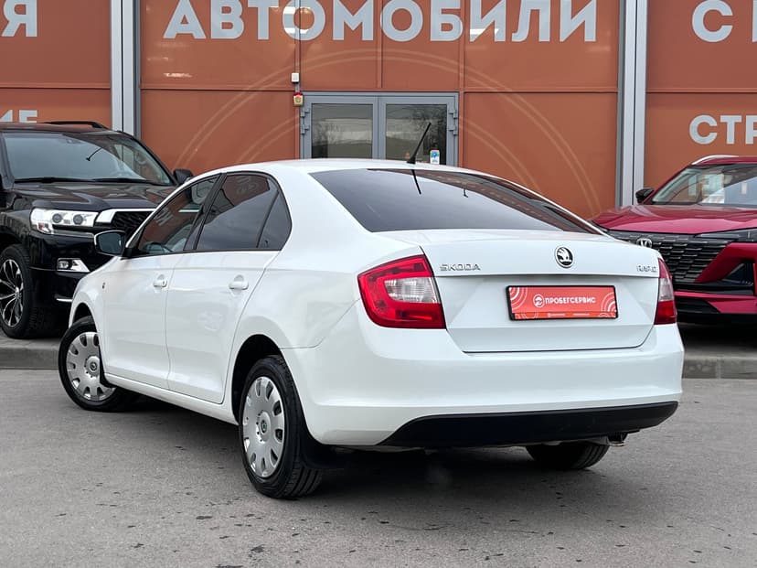 skoda-rapid-2014-1397-6