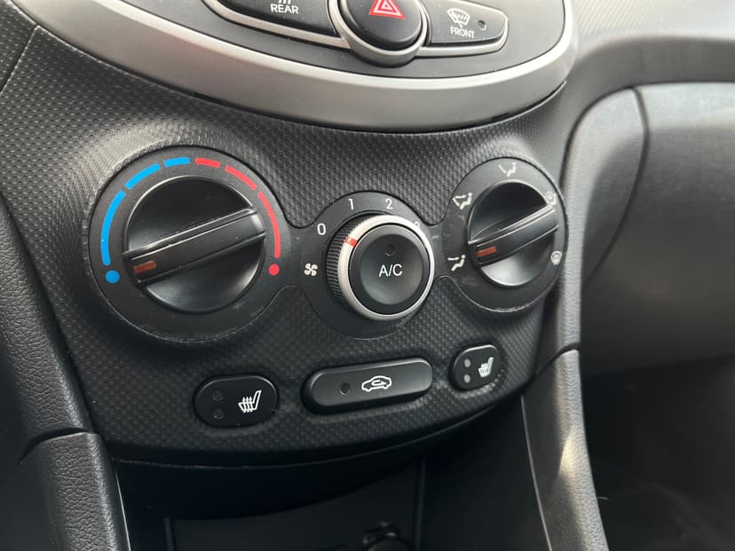 Hyundai Solaris с пробегом, 2013 год, Волгоград, 1.6 бензин, Автомат - вид 15